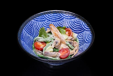 Вок с копчёной курицей и лапшой удон