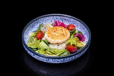 Котлета из краба с картофельным пюре