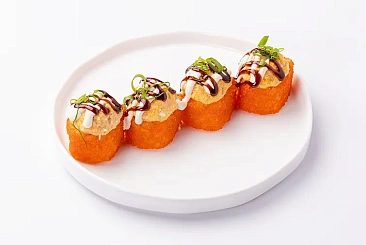 Запеченный ролл с белой рыбой 1/2