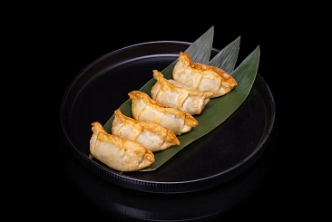 Гёдза с томлённой грудинкой фрай