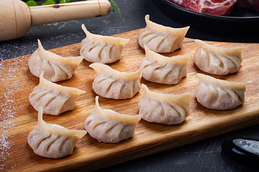 Гёдза со свининой и шпинатом ручной лепки, 450г