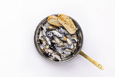 Мидии в сырном соусе с горгондзолой