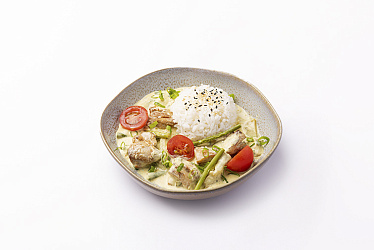 Карри с рисом и курицей