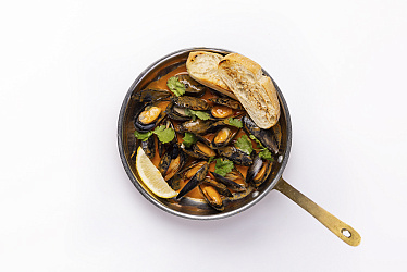 Мидии Том Ям