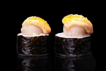 Запеченный ролл с гребешком 4 шт