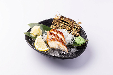 Сашими из угря