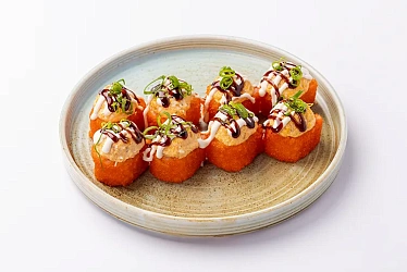 Запеченный ролл с белой рыбой